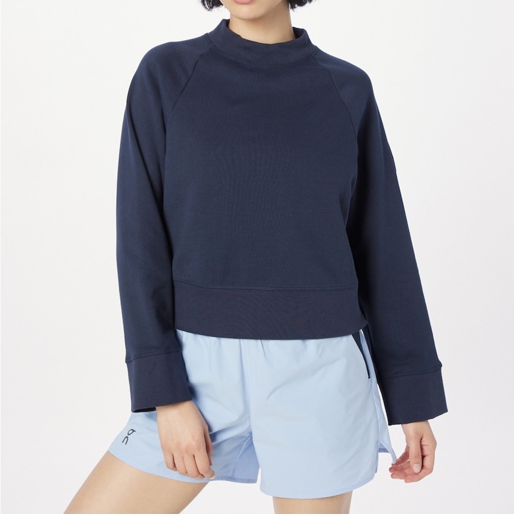 Run On Clouds Crewneck Navy Sweater sz M